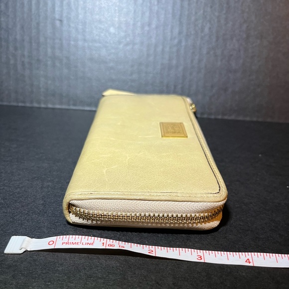 Coach Poppy Continental Wallet - Picture 4 of 16